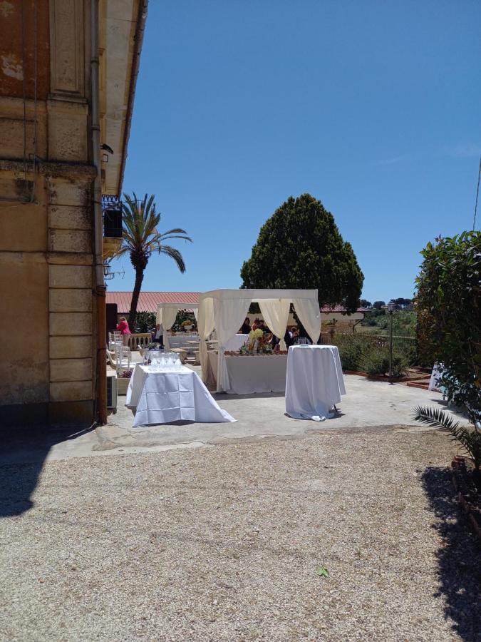 Casolare Del Toscano Country Rooms Caltagirone Exteriör bild